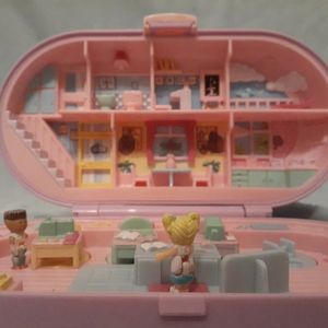 Polly Pocket 1992 Stampin' School Playset